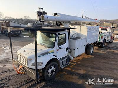 Altec LRV6070, 75 ft, Over-Center Elevator Bucket Truck