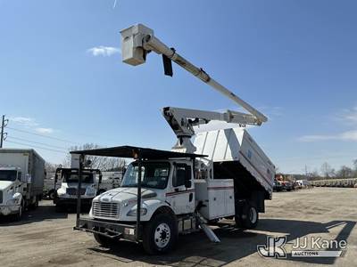 Altec LR760-E70, 75 ft, Over-Center Elevator Bucket Truck