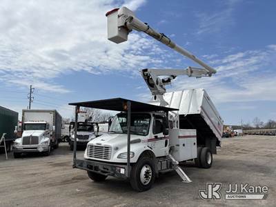 Altec LR760-E70, 75 ft, Over-Center Elevator Bucket Truck