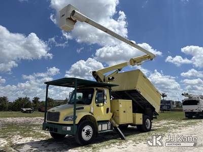 Altec LR760, 65 ft, Over-Center Bucket Truck