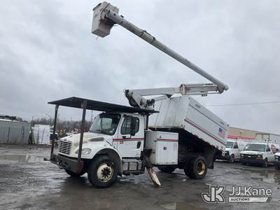 Altec LR756, 61 ft, Over-Center Bucket Truck
