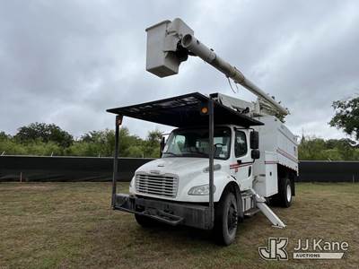 Altec LR758, 63 ft, Over-Center Bucket Truck