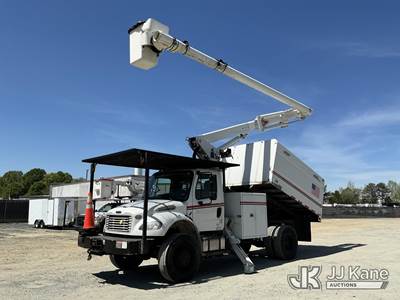 Altec LR 756, 60 ft, Over-Center Bucket Truck