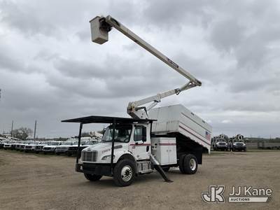 Terex XT Pro 56, 61 ft, Over-Center Bucket Truck
