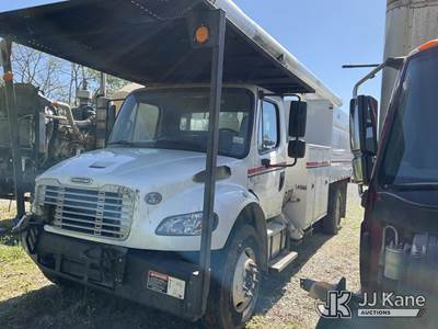 Altec LR760-E70, 75 ft, Over-Center Elevator Bucket Truck