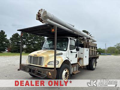 ALTEC LR760E70, 75 ft, Over-Center Elevator Bucket Truck