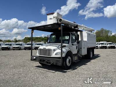 Altec LR756, 61 ft, Over-Center Bucket Truck