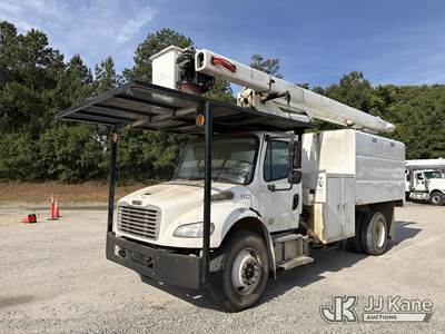 Terex XTPro 56, 61 ft, Over-Center Bucket Truck