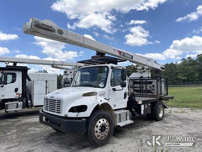 Terex XTPro 60/70, 75 ft, Over-Center Elevator Bucket Truck