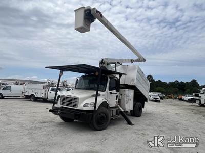 Terex XT PRO 56, 61 ft, Over-Center Bucket Truck