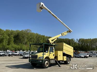 Altec LR760, 65 ft, Over-Center Bucket Truck