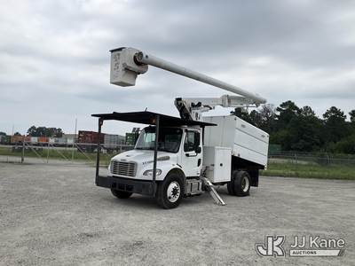 Altec LRV56, 61 ft, Over-Center Bucket Truck