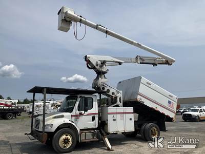 Altec LR760-E70, 75 ft, Over-Center Elevator Bucket Truck
