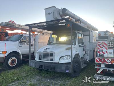 Altec LRV55, 60 ft, Over-Center Bucket Truck