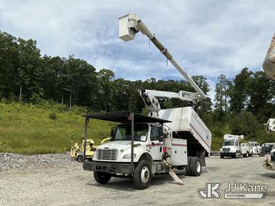 Altec LR760-E70, 75 ft, Over-Center Elevator Bucket Truck