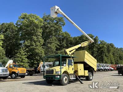 Altec LR760, 65 ft, Over-Center Bucket Truck