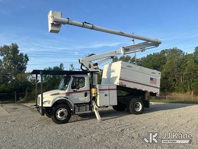 Altec LR756, 61 ft, Over-Center Bucket Truck