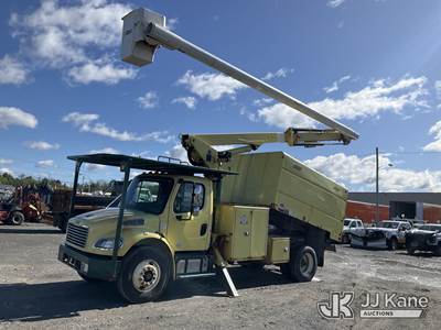 Altec LR760, 65 ft, Over-Center Bucket Truck