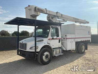Terex XT PRO 56, 61 ft, Over-Center Bucket Truck