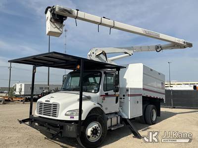 Terex XT PRO 56, 61 ft, Over-Center Bucket Truck