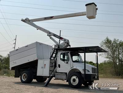 Terex XT PRO 56, 61 ft, Over-Center Bucket Truck