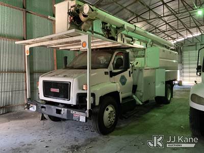 Altec LRV-60E70, 75 ft, Over-Center Elevator Bucket Truck