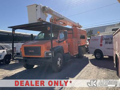 Terex Hi Ranger XT55, 60 ft, Over-Center Bucket Truck