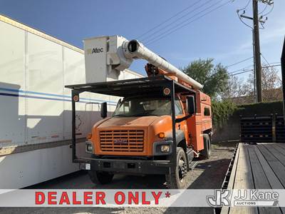Altec LRV56, 61 ft, Articulating Non-Over Center Bucket Truck
