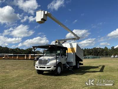 HiRanger XT60, 65 ft, Over-Center Bucket Truck