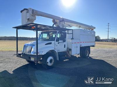 Altec LRV58, 63 ft, Over-Center Bucket Truck