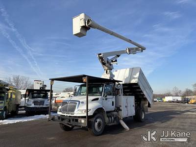 Altec LRV-60 E70, 75 ft, Over-Center Elevator Bucket Truck