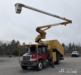 Terex/HiRanger XT60/70, 75 ft, Over-Center Elevator Bucket Truck