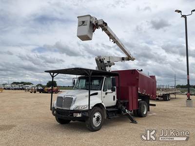 Lift-All LSS-60-1S, 65 ft, Over-Center Bucket Truck