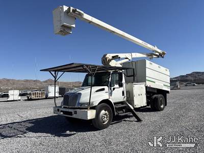 Terex XT60, 65 ft, Over-Center Bucket Truck