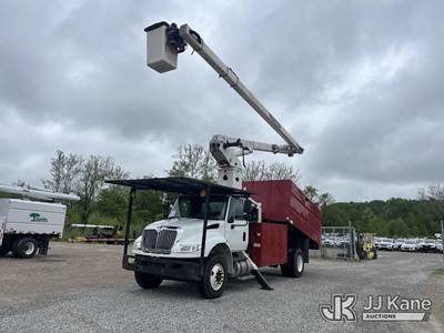 Terex XTPRO 60/70, 75 ft, Over-Center Elevator Bucket Truck
