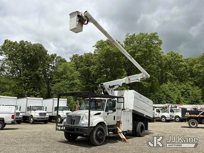 Altec LRV56, 61 ft, Over-Center Bucket Truck