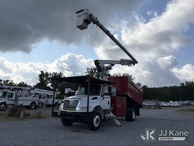 Altec LR760-E70, 75 ft, Over-Center Elevator Bucket Truck
