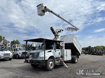 Altec LR760-E70, 75 ft, Over-Center Elevator Bucket Truck