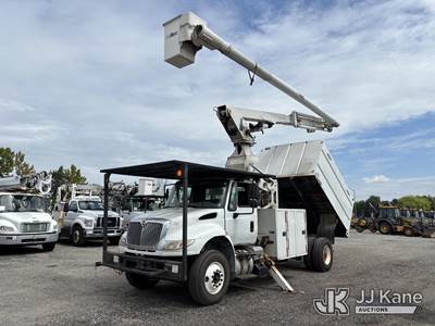 Altec LR760-E70, 75 ft, Over-Center Elevator Bucket Truck