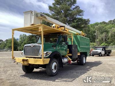 HiRanger XT60, 65 ft, Over-Center Bucket Truck