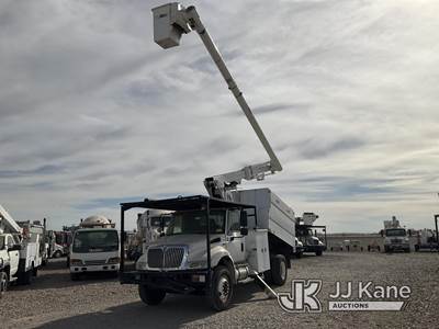 International DuraStar 4300 Forestry Bucket Truck