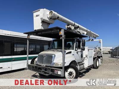 International DuraStar 4300 Forestry Bucket Truck