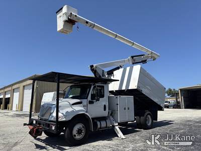 Altec LR8-56, 61 ft, Over-Center Bucket Truck