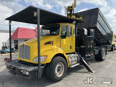 Altec LR760, 65 ft, Over-Center Bucket Truck