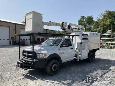 Terex LT40, 45 ft, Articulating & Telescopic Bucket