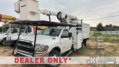 Terex LT40, 45 ft, Articulating & Telescopic Bucket Truck
