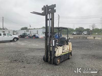 Allis Chalmers ACC-40K Solid Tired Forklift