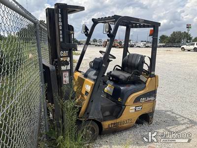 Caterpillar C3000 Cushion Tired Forklift