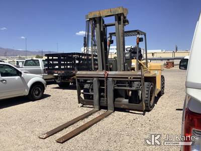 2006 Caterpillar DP100 Pneumatic Tired Forklift