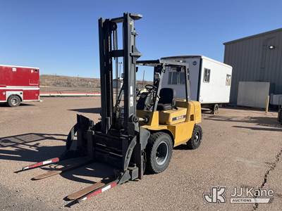 2006 Caterpillar DP40K1 Pneumatic Tired Forklift